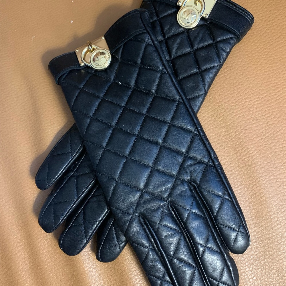 Michael Kors Leather Gloves